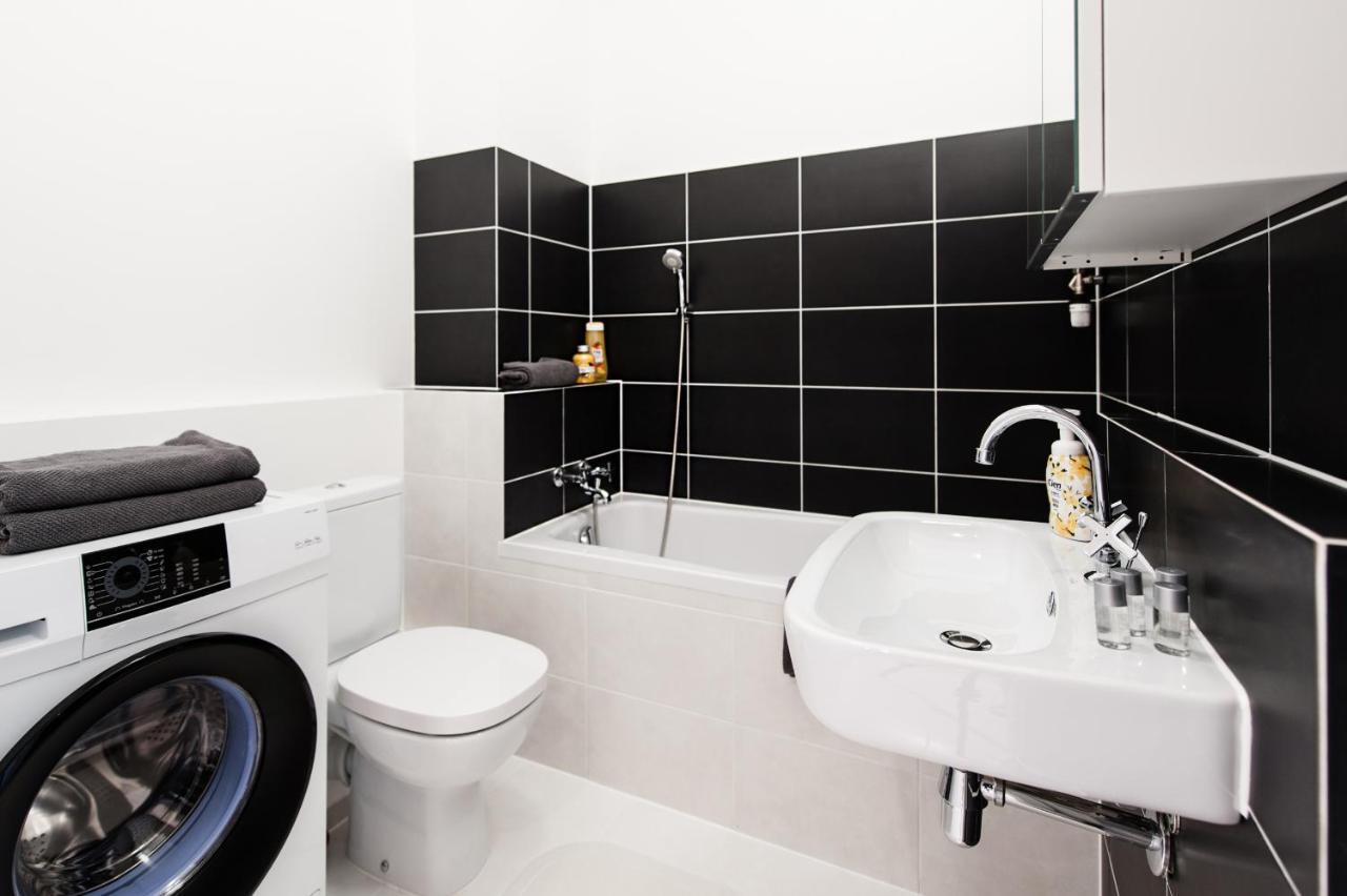 Ferienwohnung Super Apart Dywizjonu 303 175/8 Warschau Zimmer foto